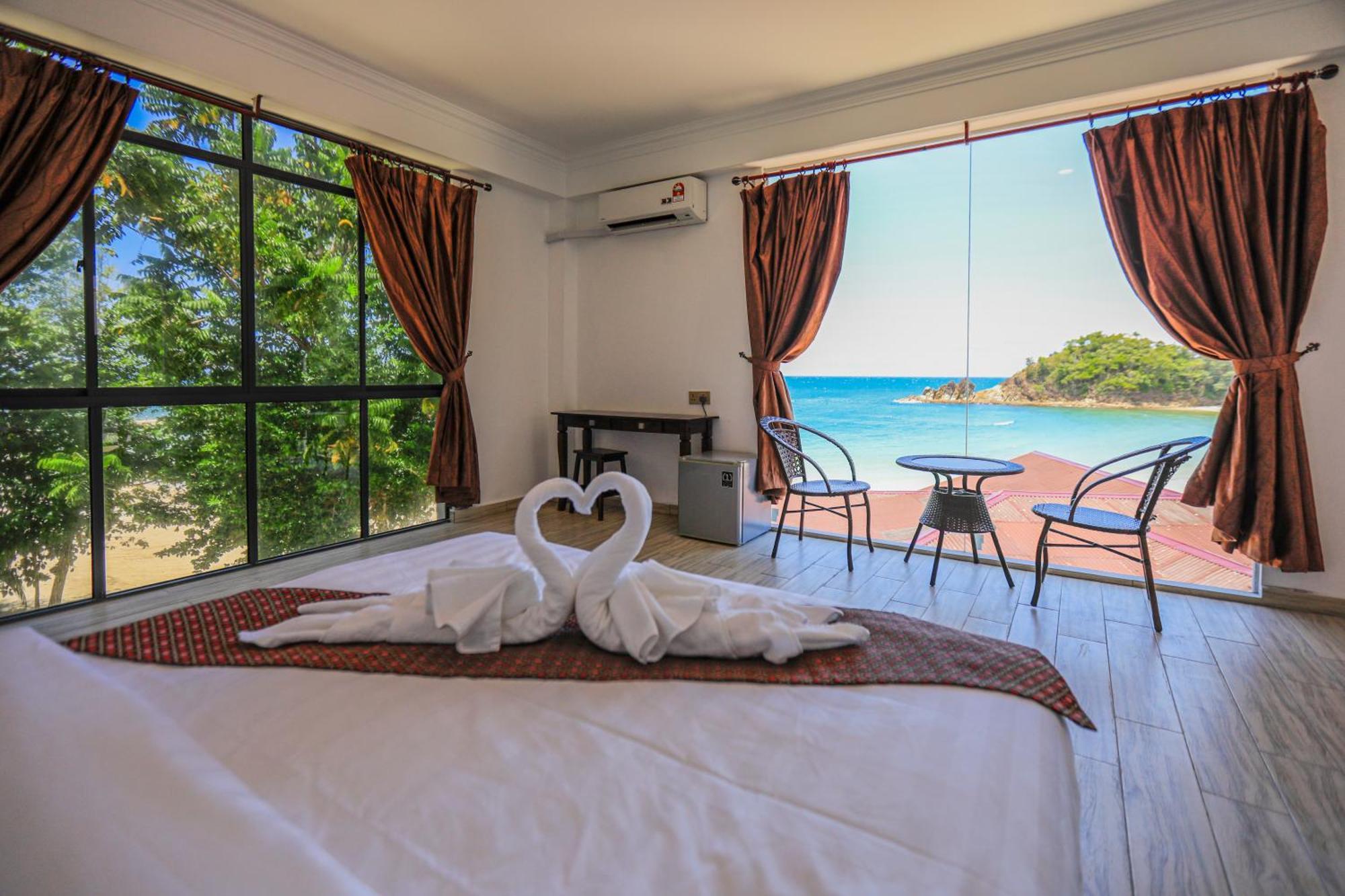 Dolphin Bay Island Resort Kota Belud Exterior photo